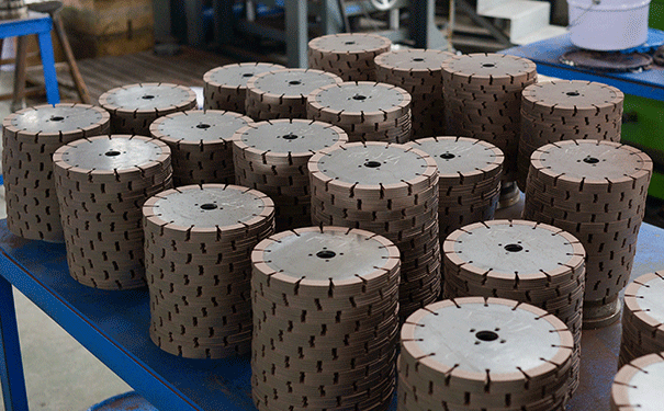 金刚石烧结锯片